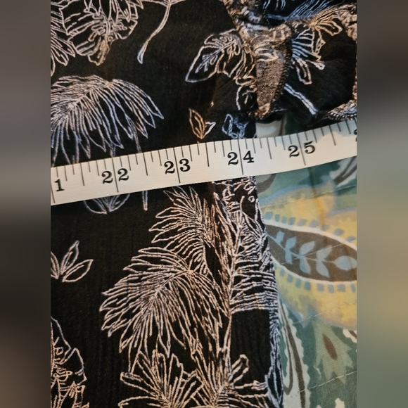 A.n.a A New Approach Black And White Top Ladies Xxlarge Flowy Arms. - Picture 9 of 10